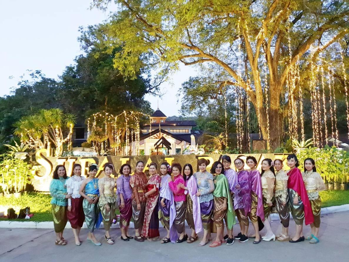 Supalai Pasak Resort Hotel And Spa Kaeng Khoi Buitenkant foto