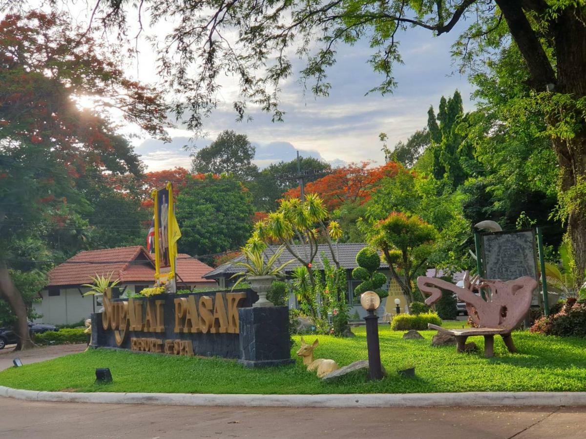 Supalai Pasak Resort Hotel And Spa Kaeng Khoi Buitenkant foto